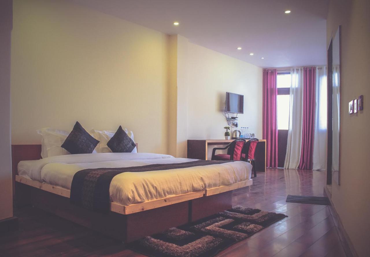 M Hotel And Restaurant McLeod Ganj Exterior photo